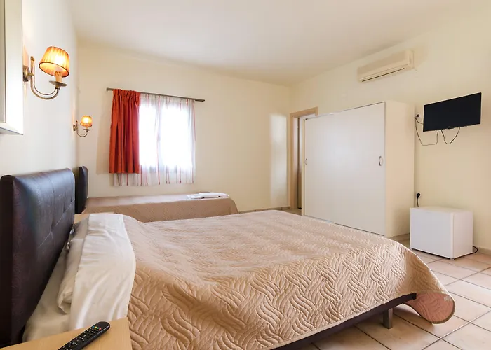 Hotel Eleonora αnissaras