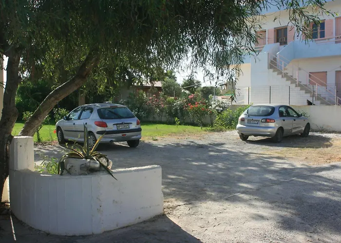 Eleonora αnissaras Hotel 3*