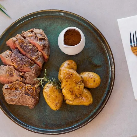 Eleonora αnissaras Hotel 3*