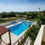 Eleonora αnissaras Hersonissos (Crete)