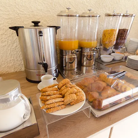 Eleonora αnissaras Szálloda 3*