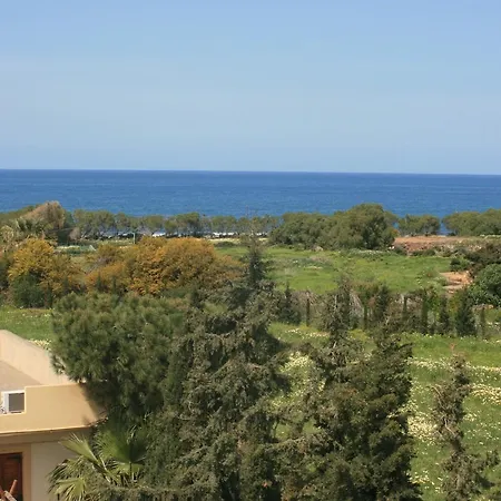 Eleonora αnissaras Szálloda 3*