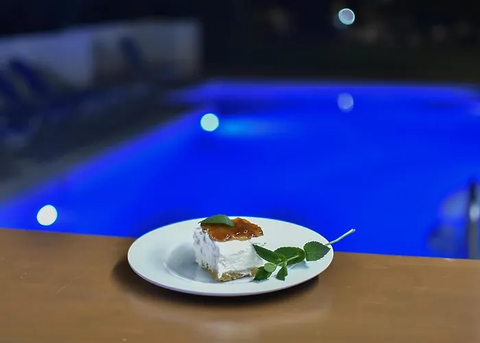 Hotel Eleonora αnissaras 3*