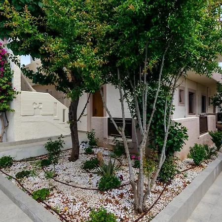 Eleonora αnissaras Hotel