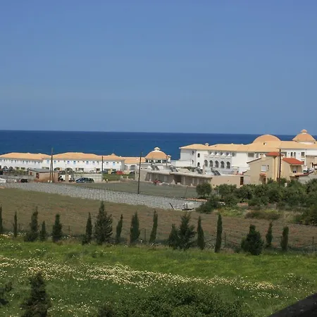 Eleonora αnissaras فندق 3*