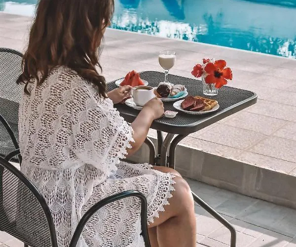 Eleonora αnissaras 3*