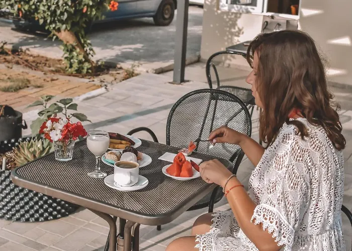 Eleonora αnissaras Hotel